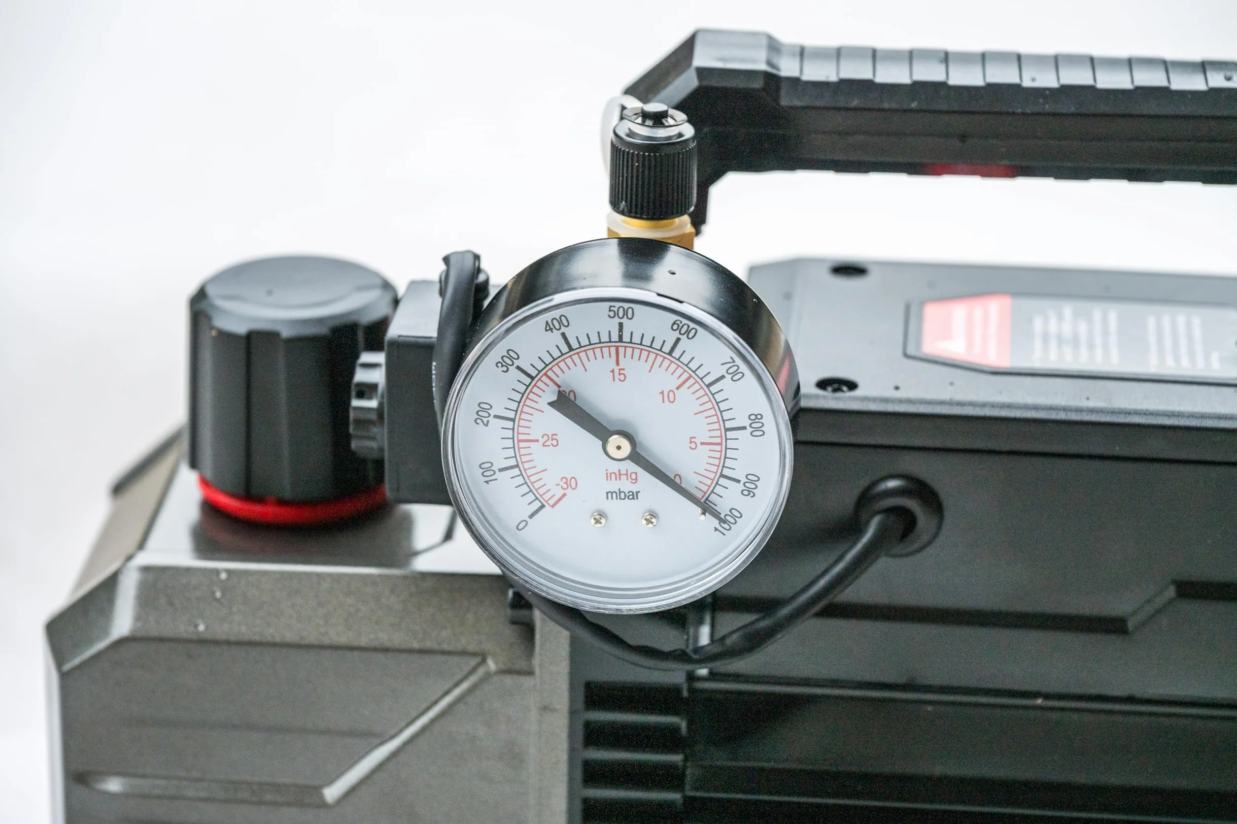 Dwustopniowa pompa próżniowa z zaworem odcinającym i manometrem 2 CFM 1/3 HP 56 l/min HVAC AC R32